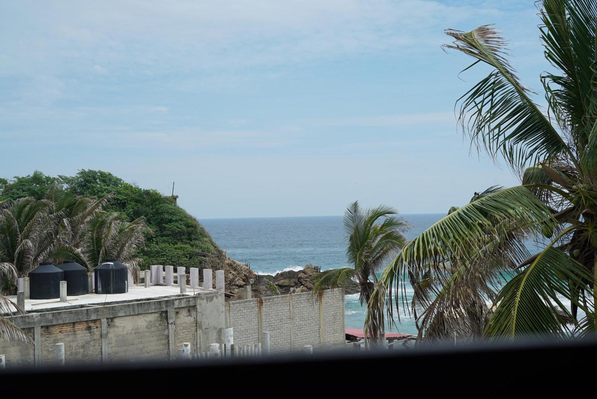 Casa Playa Del Amor San Pedro Pochutla Exterior photo